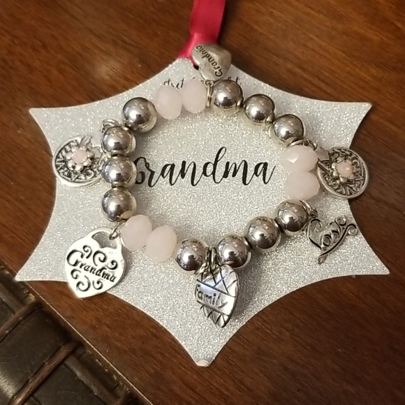 Jewelry - Grandma Stretch Bracelet